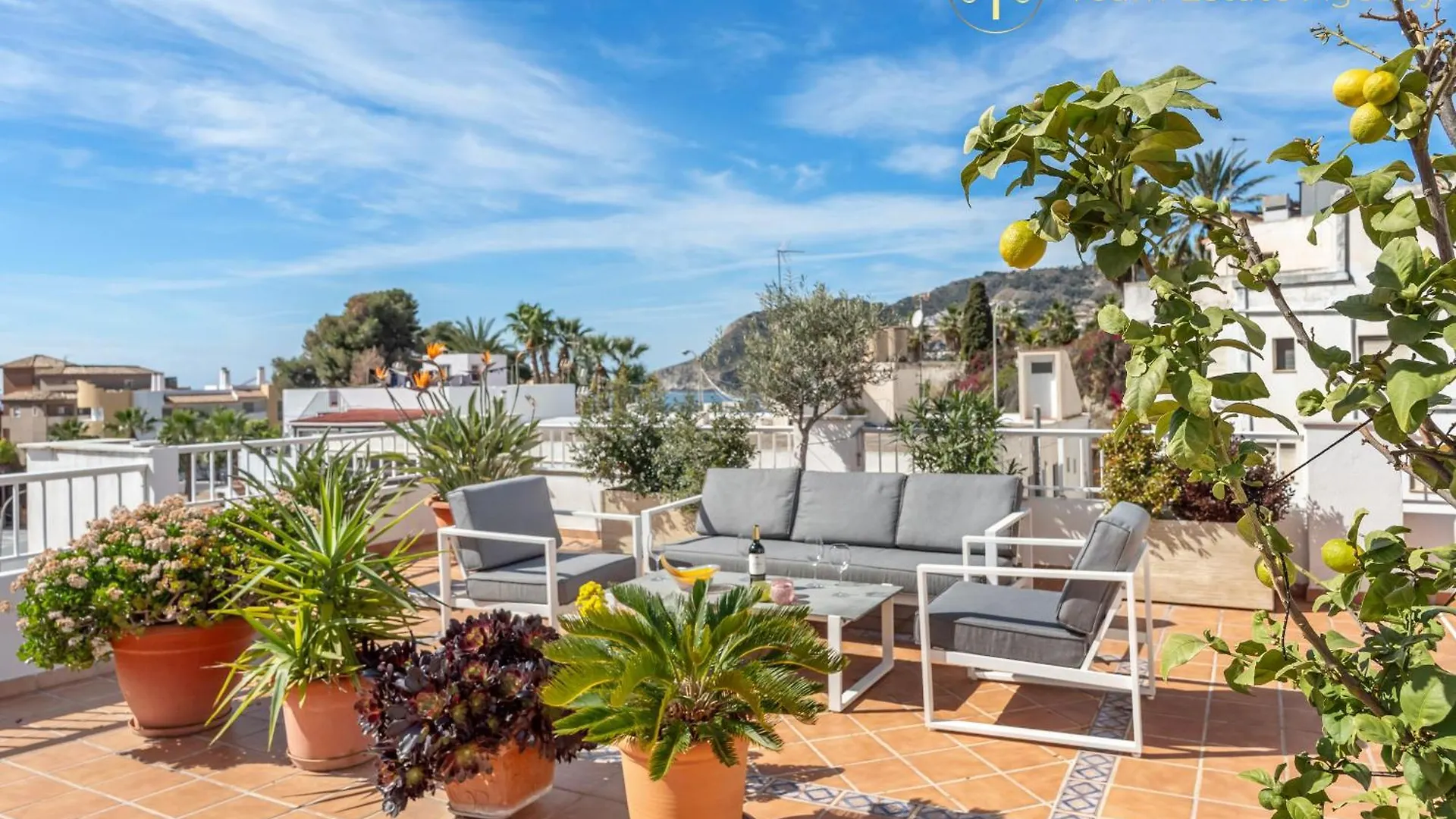 Big Terrace Retreat And Only Steps From Beach & Town La Herradura  Apartment La Herradura (Granada)