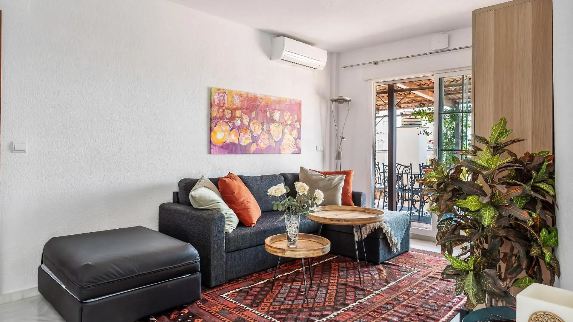 公寓 Big Terrace Retreat And Only Steps From Beach & Town 拉海瑞德拉