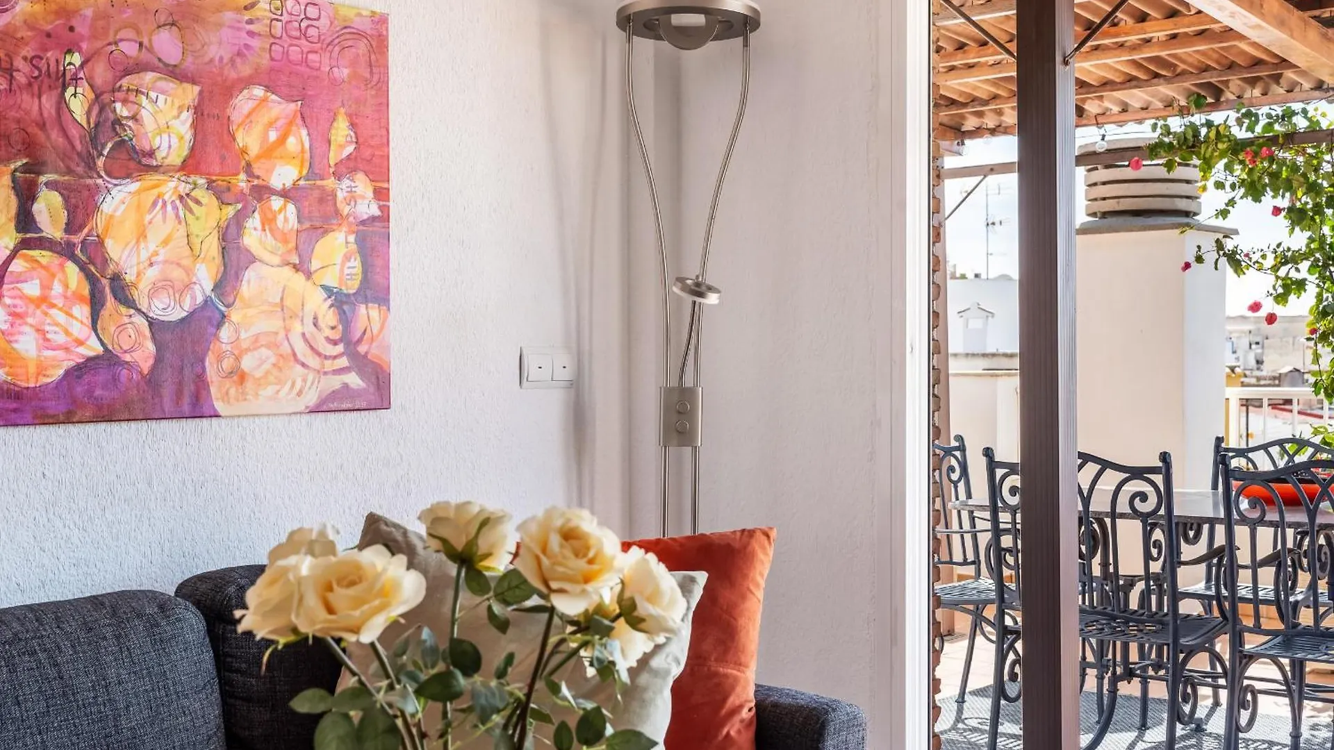 Big Terrace Retreat And Only Steps From Beach & Town La Herradura  Apartment